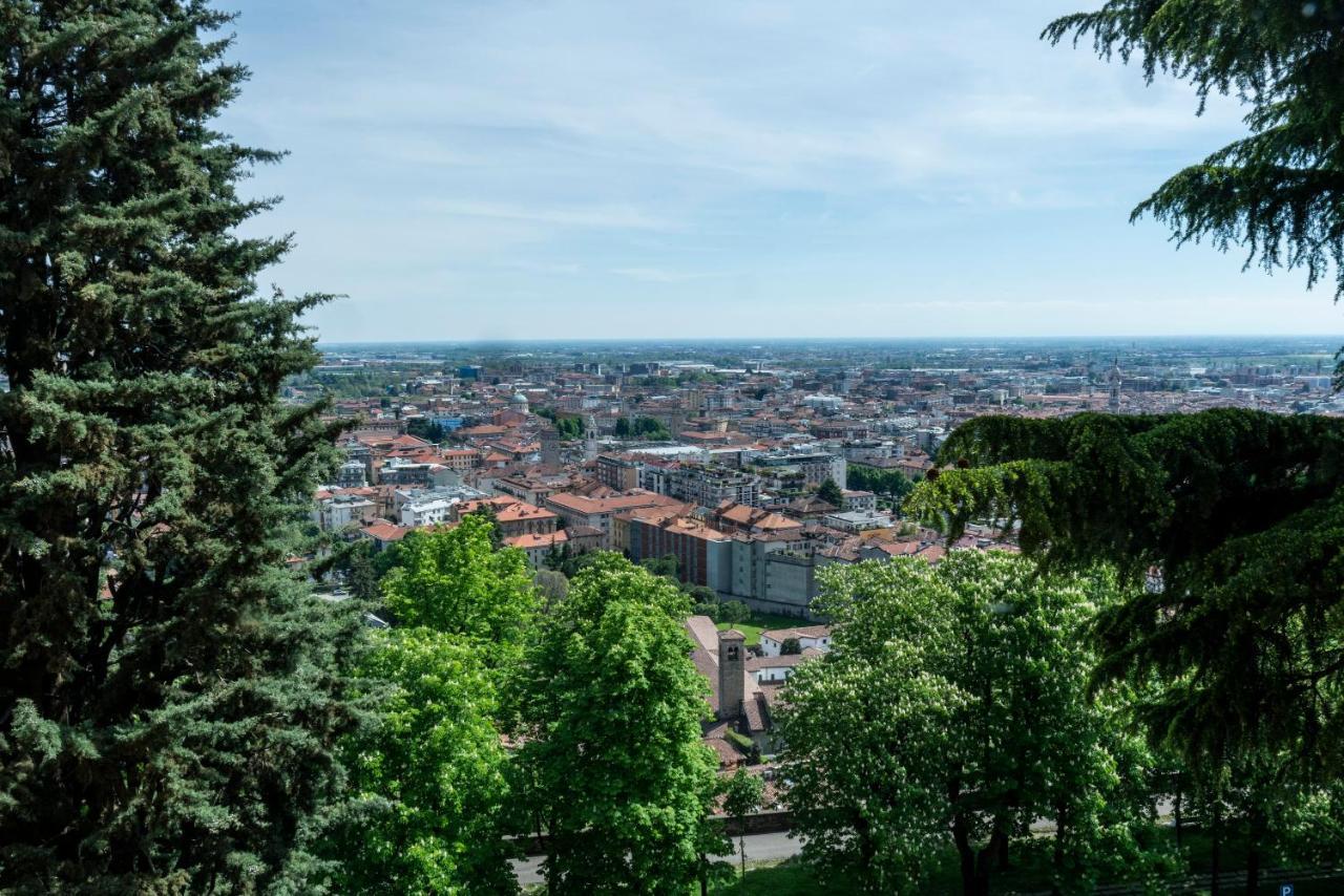 Foresteria Di Palazzo Radici Bed & Breakfast Bergamo Luaran gambar