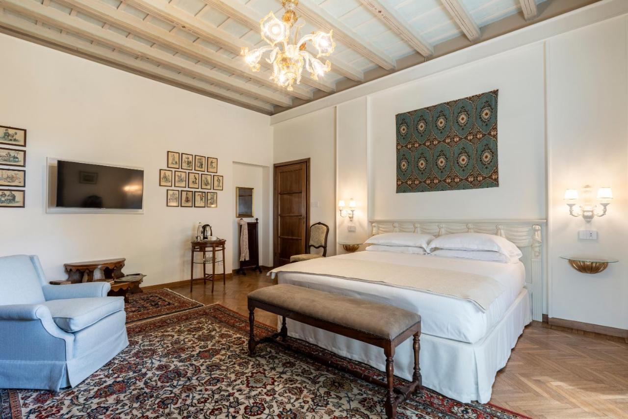 Foresteria Di Palazzo Radici Bed & Breakfast Bergamo Luaran gambar